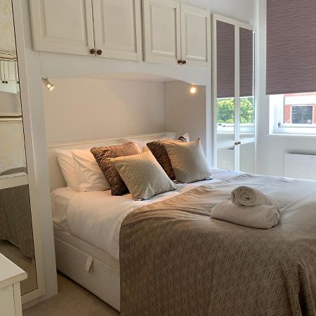 4 The Courtyard Central Windsor 2Br Zewnętrze zdjęcie