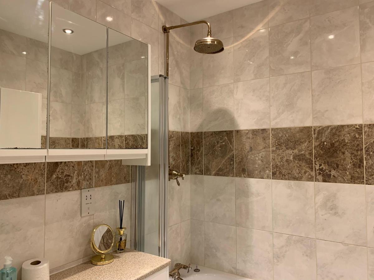 4 The Courtyard Central Windsor 2Br Zewnętrze zdjęcie