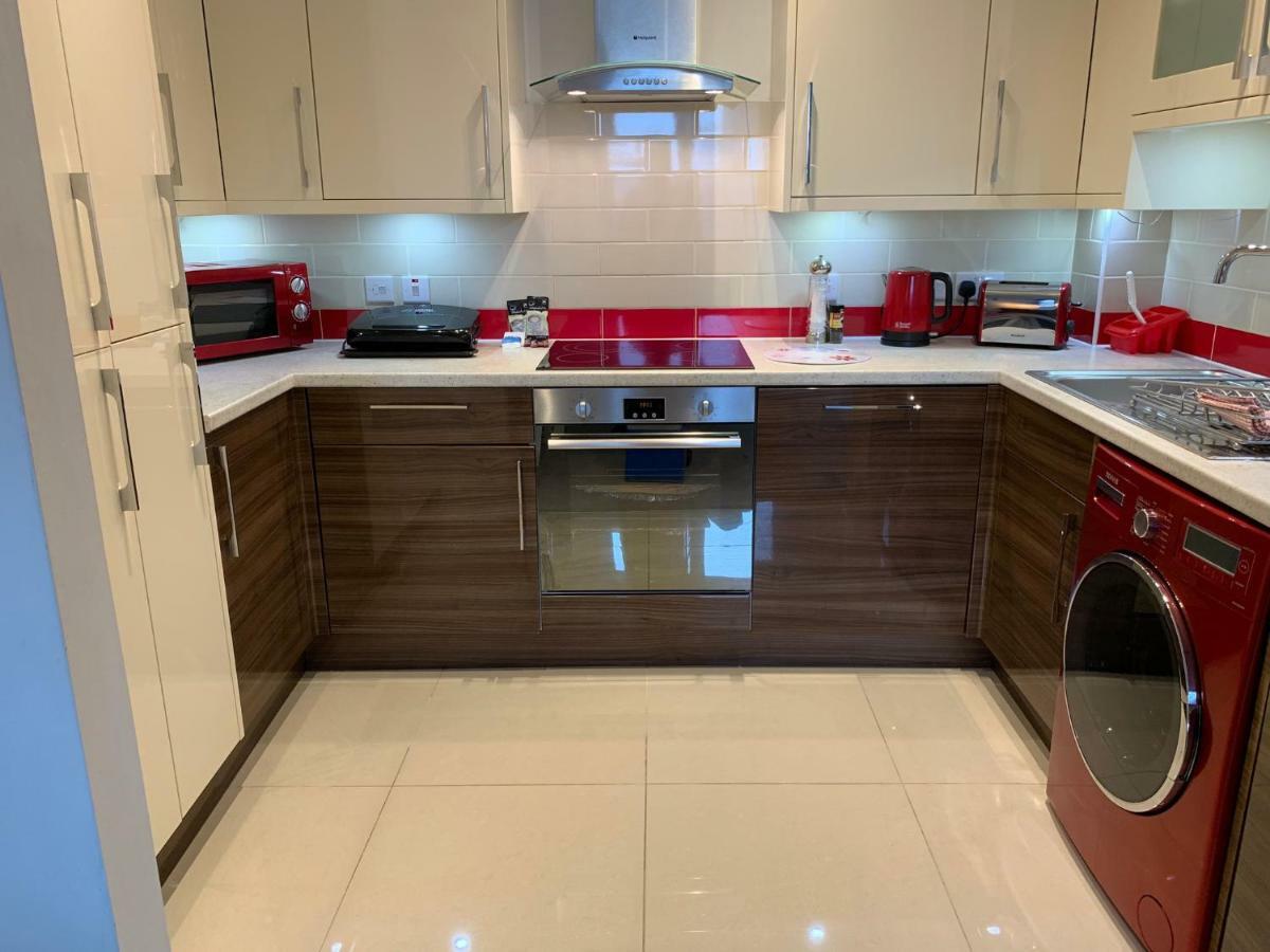 4 The Courtyard Central Windsor 2Br Zewnętrze zdjęcie